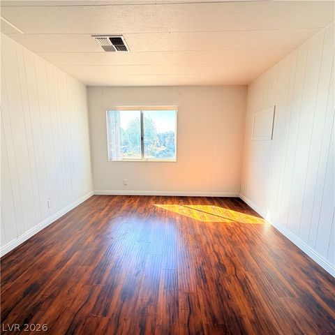 4670 Hildago Way, Las Vegas, NV 89121