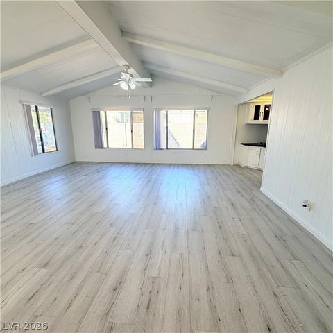 4670 Hildago Way, Las Vegas, NV 89121