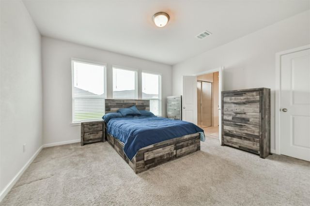 370 Weimer Lagoon Road, La Porte, TX 77571