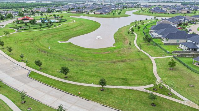 370 Weimer Lagoon Road, La Porte, TX 77571