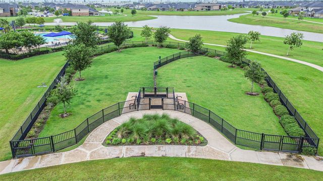 370 Weimer Lagoon Road, La Porte, TX 77571