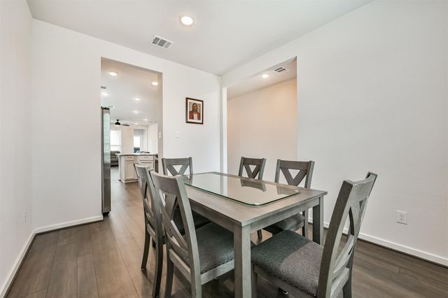 370 Weimer Lagoon Road, La Porte, TX 77571