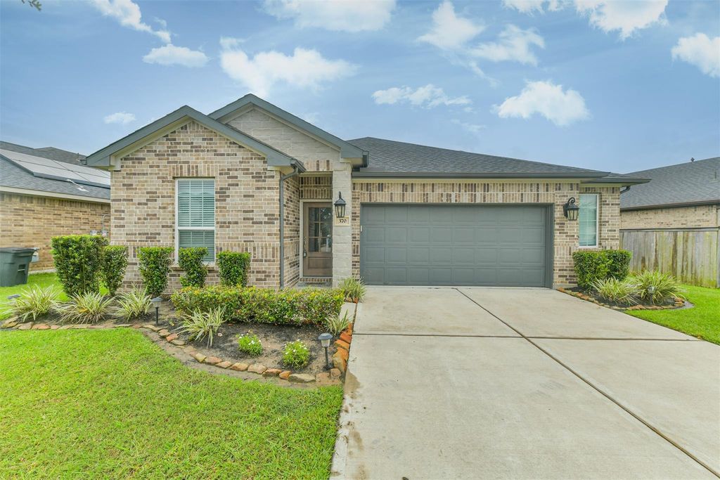 370 Weimer Lagoon Road, La Porte, TX 77571