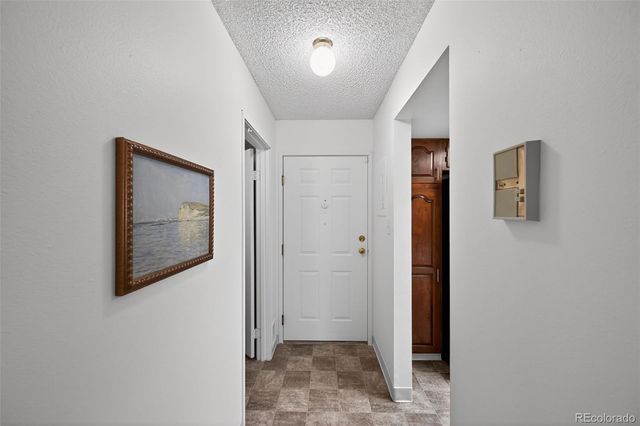 2868 S Heather Gardens Way 103, Aurora, CO 80014