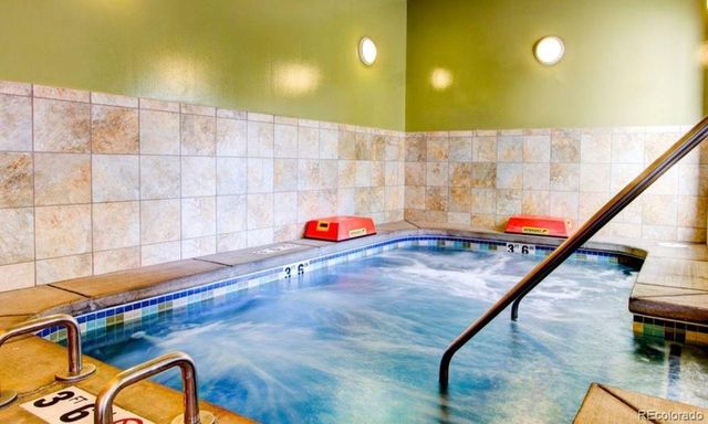 2868 S Heather Gardens Way 103, Aurora, CO 80014