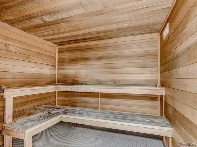 2868 S Heather Gardens Way 103, Aurora, CO 80014