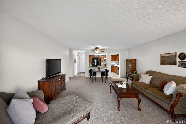 2868 S Heather Gardens Way 103, Aurora, CO 80014