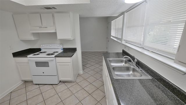 781 Country Place Drive 1061, Houston, TX 77079