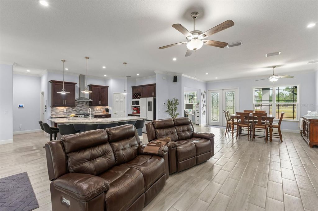 Image 12 of property listing at 18826 REYNOLDS PARKWAY, Orlando, FL 32833