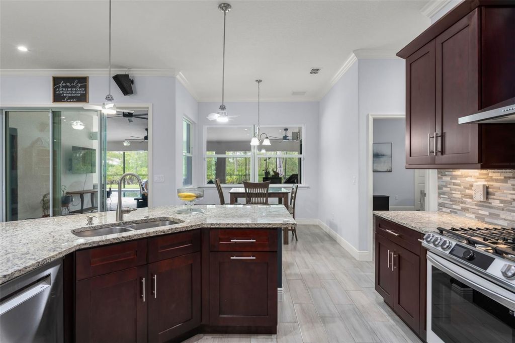 Image 17 of property listing at 18826 REYNOLDS PARKWAY, Orlando, FL 32833