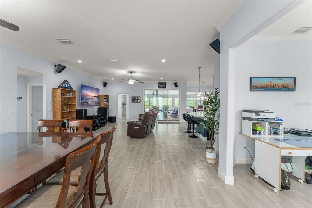 Image 3 of property listing at 18826 REYNOLDS PARKWAY, Orlando, FL 32833