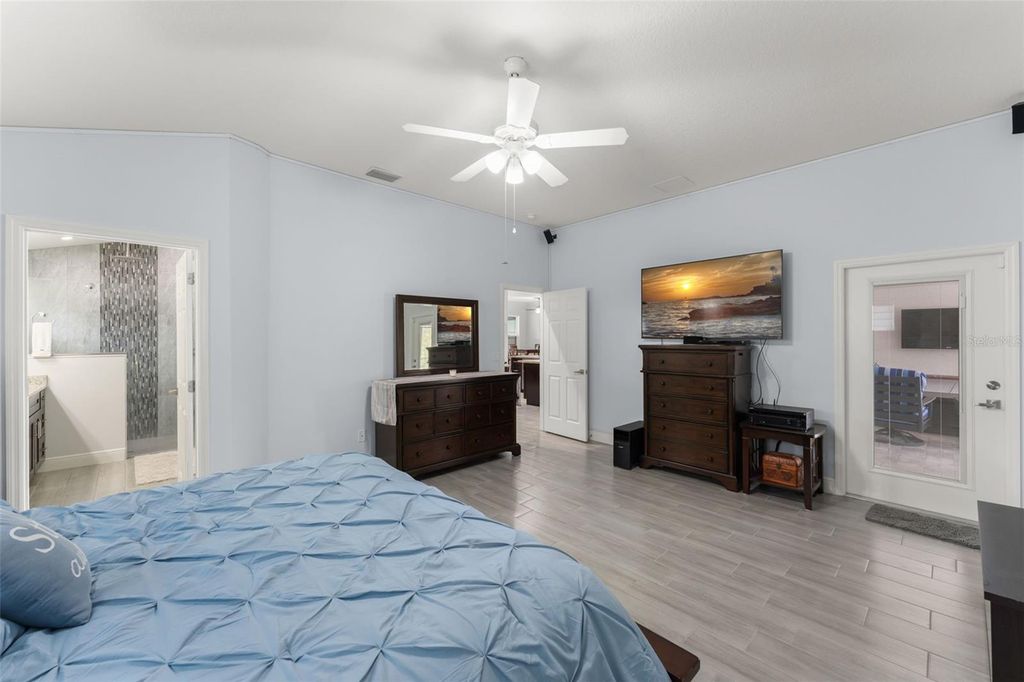 Image 23 of property listing at 18826 REYNOLDS PARKWAY, Orlando, FL 32833