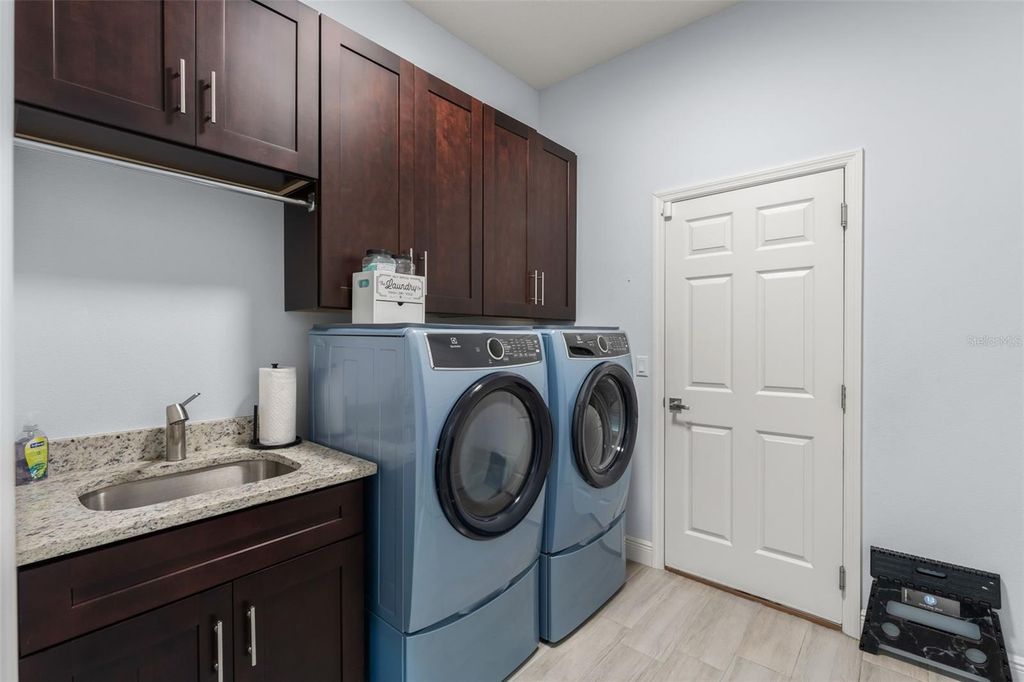 Image 30 of property listing at 18826 REYNOLDS PARKWAY, Orlando, FL 32833