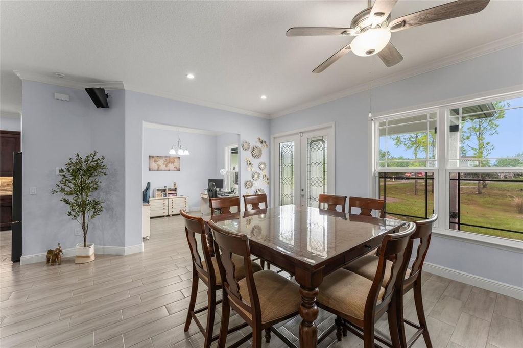 Image 6 of property listing at 18826 REYNOLDS PARKWAY, Orlando, FL 32833