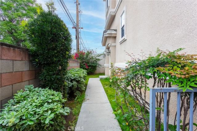 141 California Street H, Arcadia, CA 91006