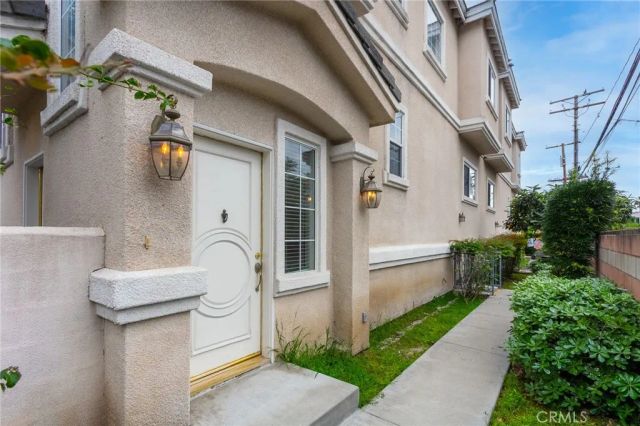141 California Street H, Arcadia, CA 91006