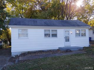 36 Connolly Drive, St Louis, MO 63135