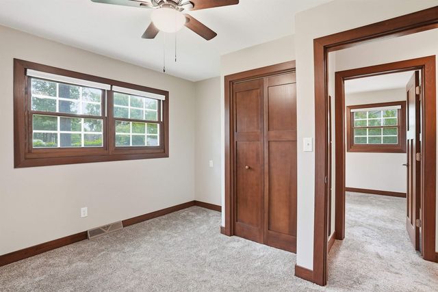 2428 Willow Lane, Cedar Falls, IA 50613