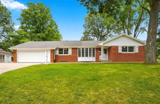 2428 Willow Lane, Cedar Falls, IA 50613
