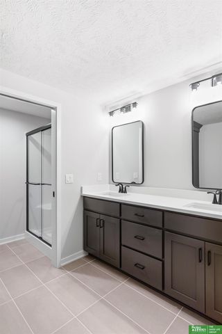 5701 N 197th Street, Elkhorn, NE 68022