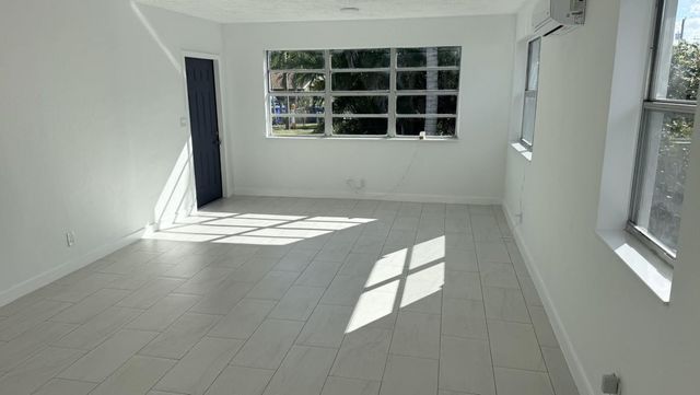 2745 Funston Street, Hollywood, FL 33020