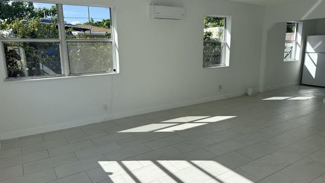 2745 Funston Street, Hollywood, FL 33020