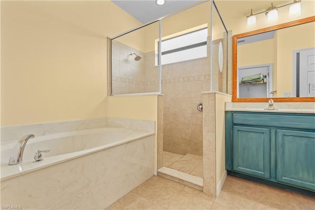 3717 Pino Vista WAY, Estero, FL 33928