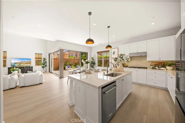 105 Yellow Iris, Irvine, CA 92618