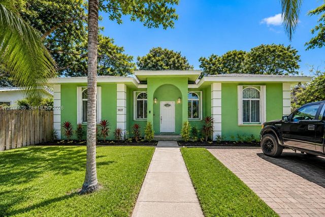 3039 NW 43rd Ter, Miami, FL 33142