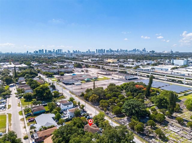 3039 NW 43rd Ter, Miami, FL 33142
