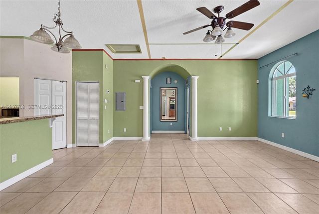 3039 NW 43rd Ter, Miami, FL 33142