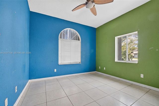 3039 NW 43rd Ter, Miami, FL 33142