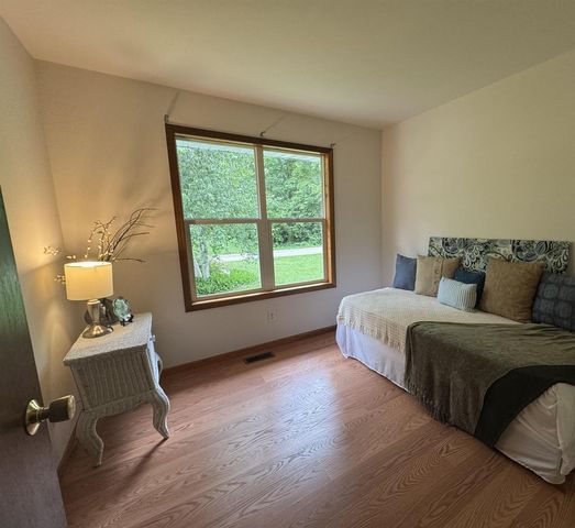 1321 E Road One Road, Edgerton, WI 53534
