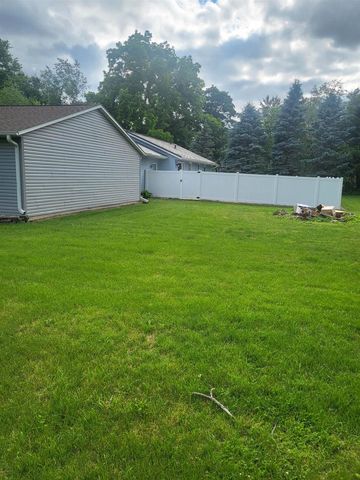 1321 E Road One Road, Edgerton, WI 53534