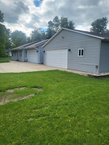 1321 E Road One Road, Edgerton, WI 53534