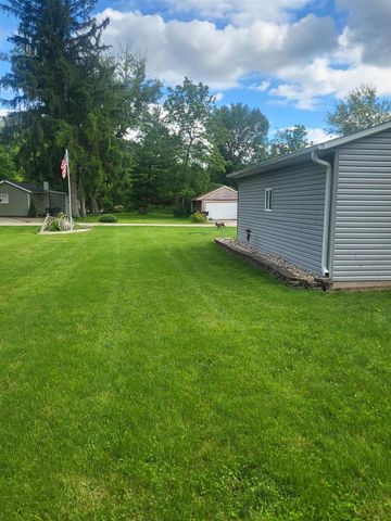 1321 E Road One Road, Edgerton, WI 53534