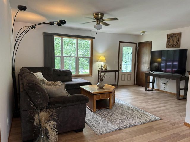 1321 E Road One Road, Edgerton, WI 53534