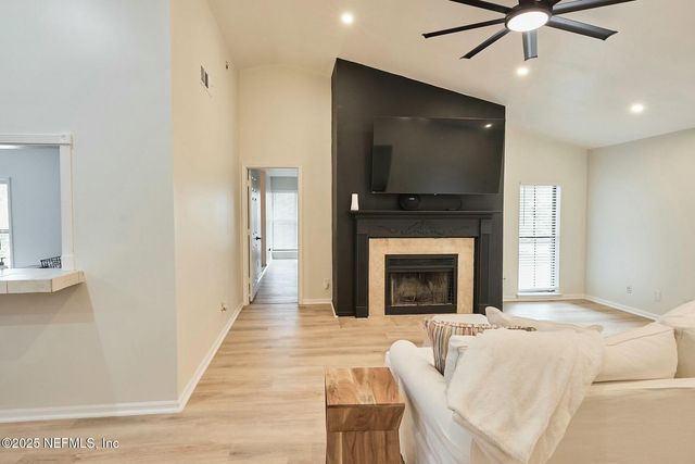 1104 WOOD HILL Place, 1104, Jacksonville, FL 32256