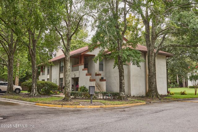 1104 WOOD HILL Place, 1104, Jacksonville, FL 32256