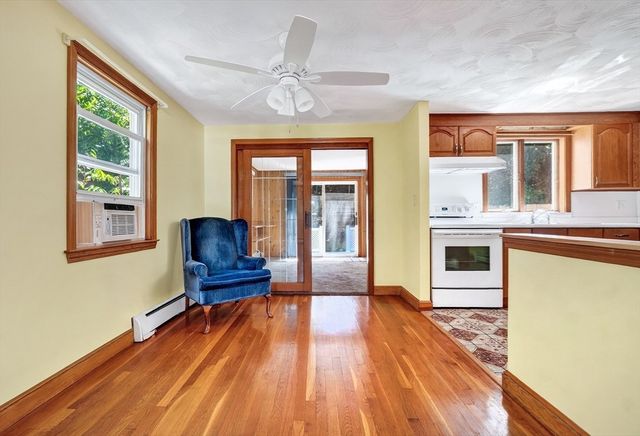 114 Glenellen Rd, Boston, MA 02132