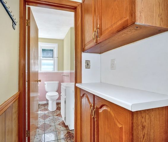 114 Glenellen Rd, Boston, MA 02132