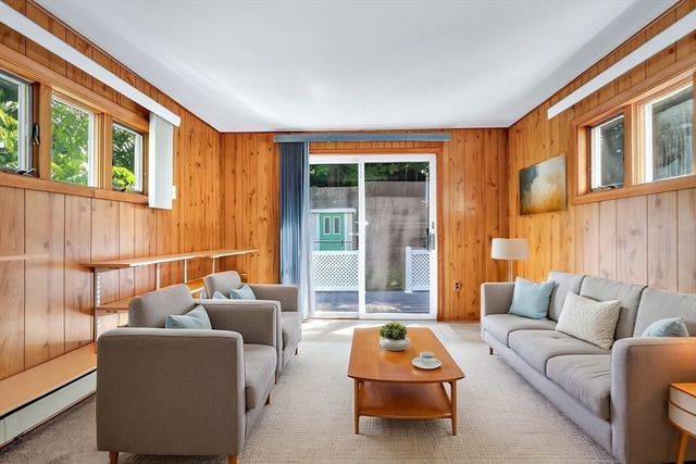 114 Glenellen Rd, Boston, MA 02132