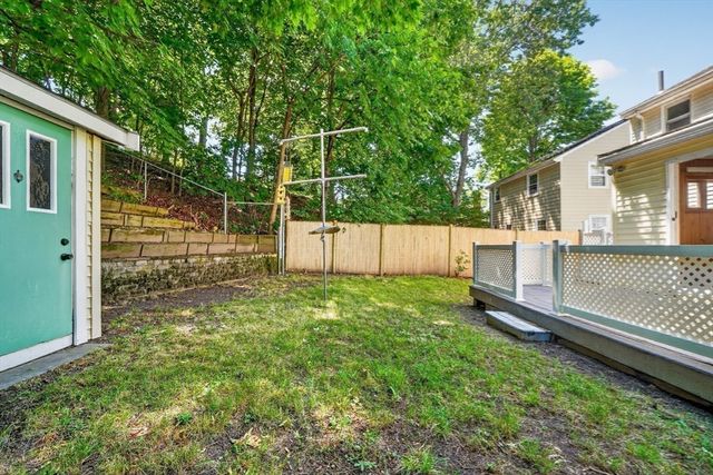 114 Glenellen Rd, Boston, MA 02132