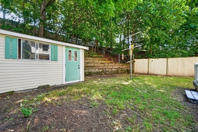 114 Glenellen Rd, Boston, MA 02132