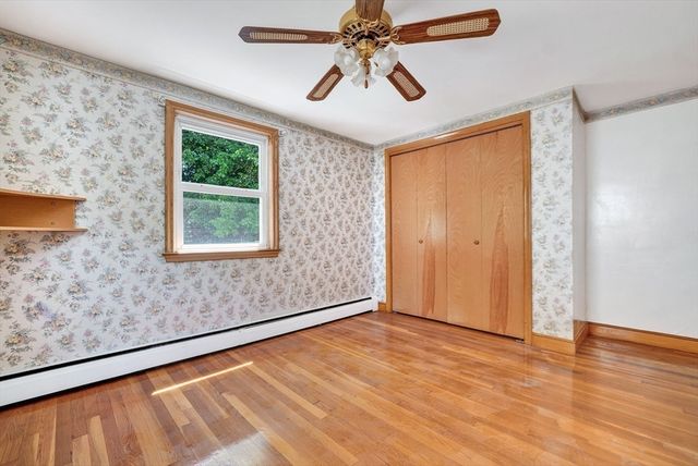 114 Glenellen Rd, Boston, MA 02132