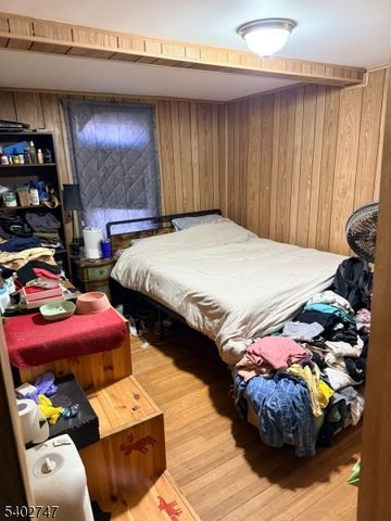 93 Hill St, Bloomfield Twp., NJ 07003