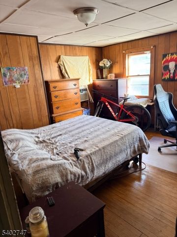 93 Hill St, Bloomfield Twp., NJ 07003