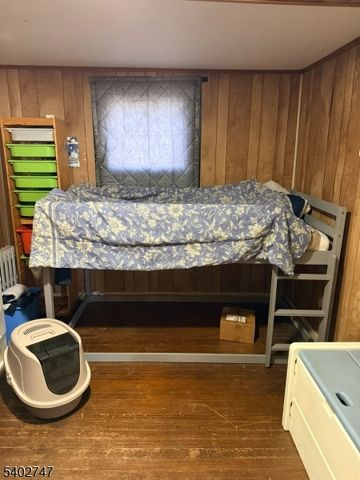 93 Hill St, Bloomfield Twp., NJ 07003