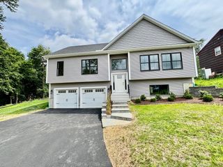 2 Gary Knolls, Danbury, CT 06810