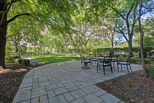 5510 N Sheridan Road 2A, Chicago, IL 60640